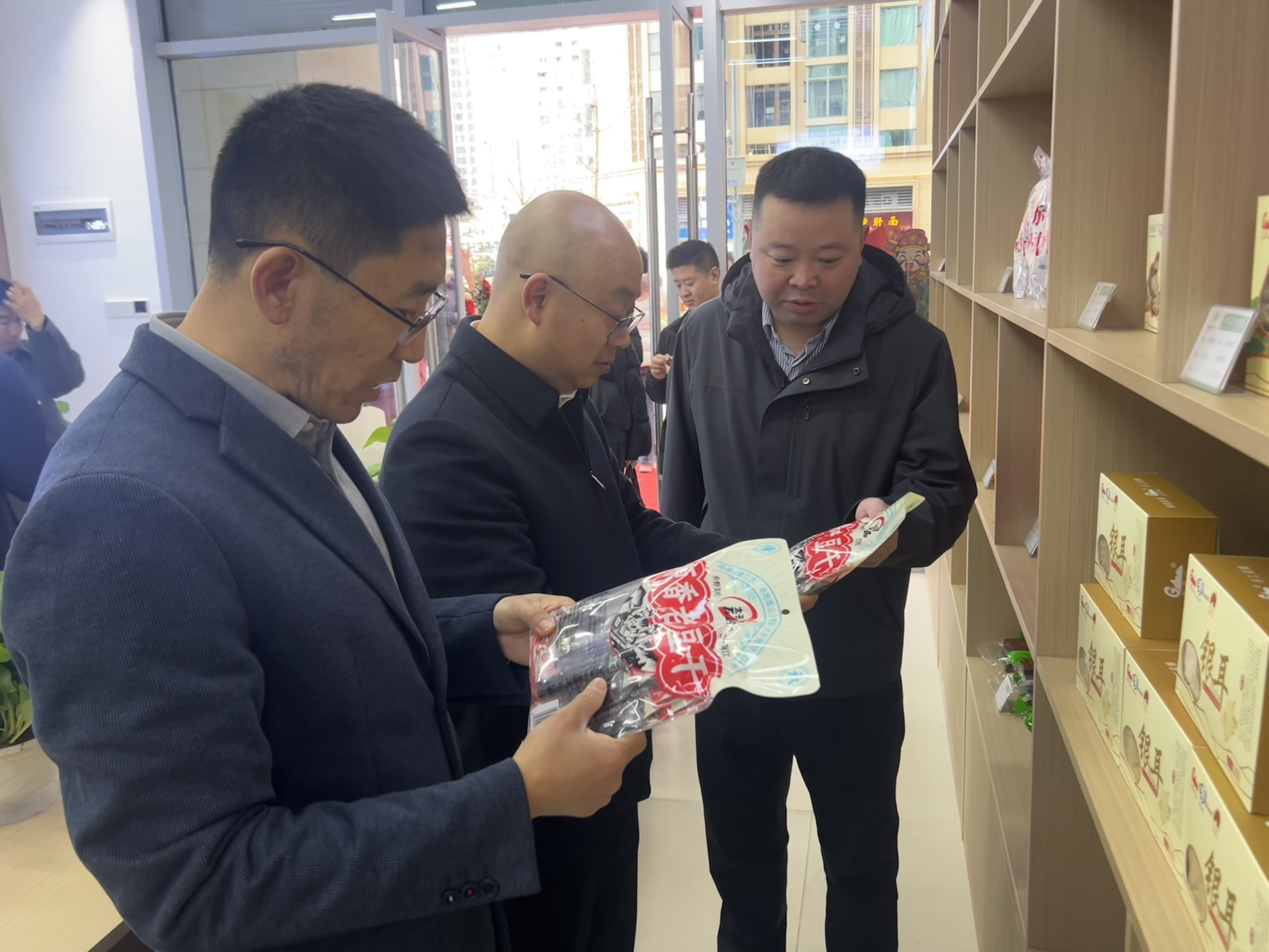 图片2.png 图片2.png